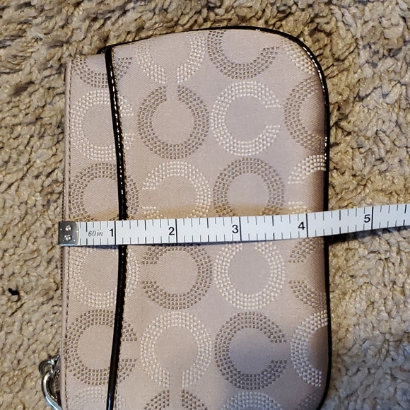 Coach Signature Wristlet - Picture 10 of 10